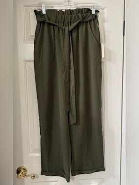 Chrysanthemum Olive Green High-Waist Paper Bag Pants w/ Tie - Size L *NWT